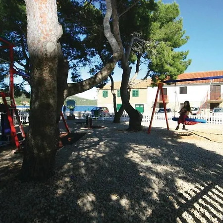 Nice Home In Jezera With Wifi
