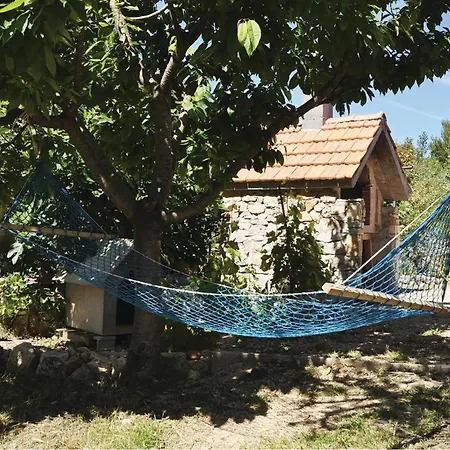 Wunderschönes Haus In Jezera Mit Wlan Ferienhaus