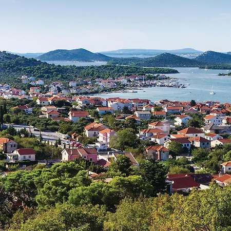 Put Svroka Casa de Férias Jezera